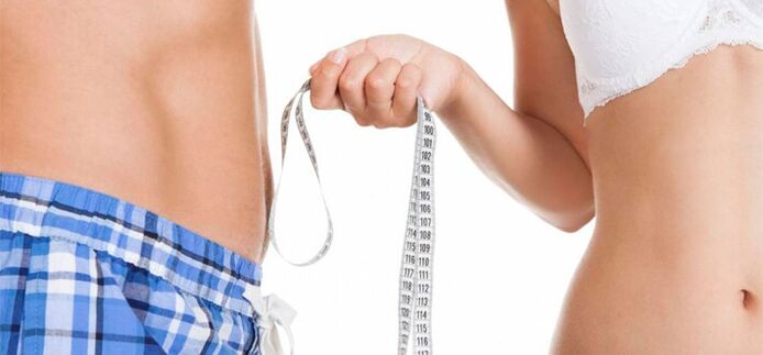 Unha muller mide o pene dun home antes de agrandalo